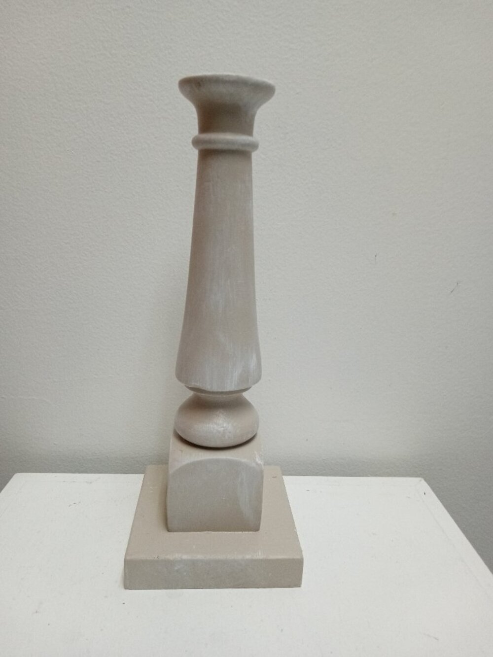 11" Tall Cream/White Candle Holder-omg348